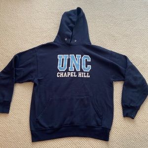Size Medium Navy blue, UNC Sweatshirt